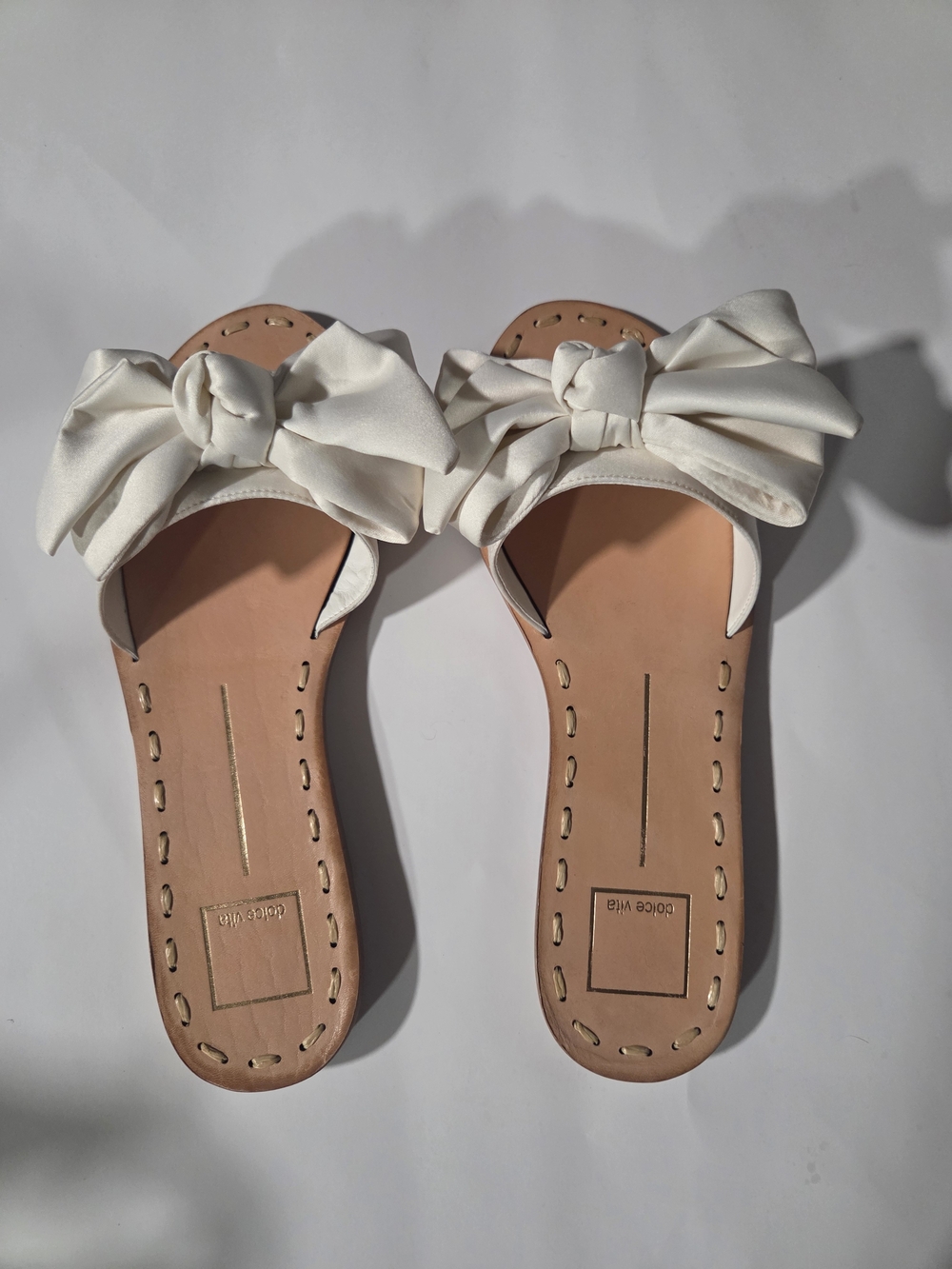 NWOT White Bow Slide Sandals by Dolce Vita